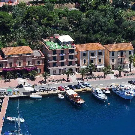 Belmare Hotel