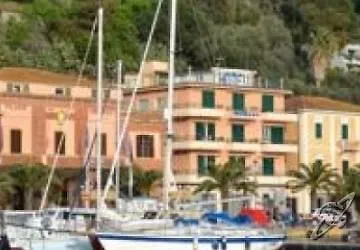 Hotel Belmare